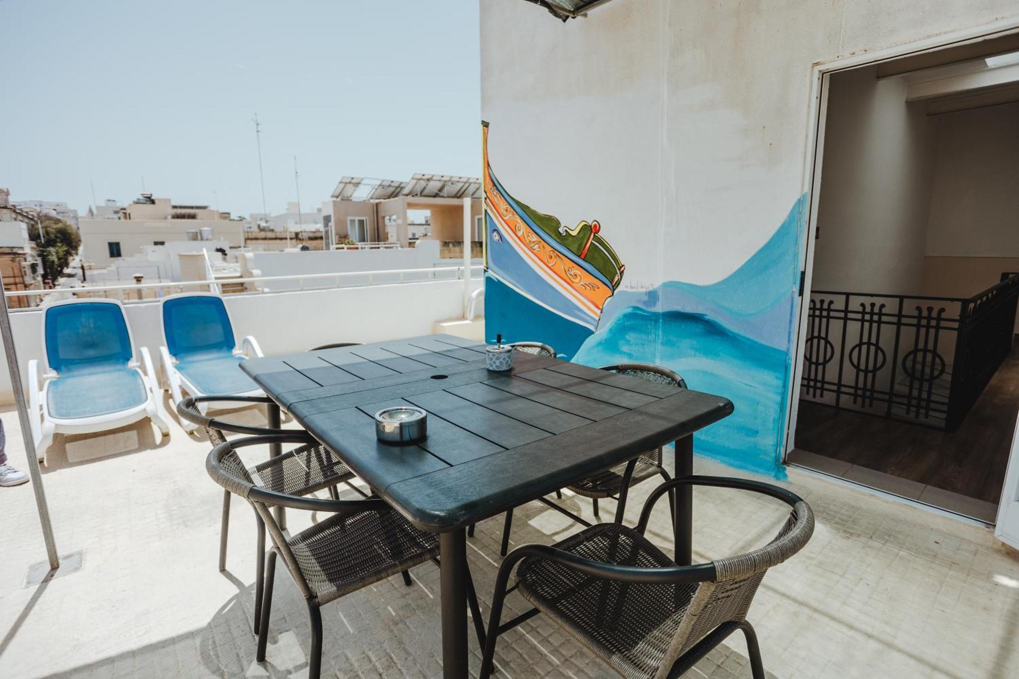 Hostel 94 Sliema Buitenkant foto
